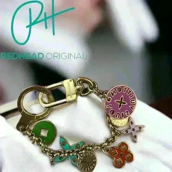 100% authentic Louis Vuitton charm bracelet, comes with dust bag and box. COA - Picture 1 of 15